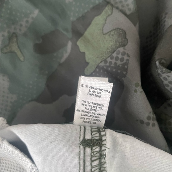 Men’s Camo Print Stretch Black Short Size XXL - Picture 5 of 6